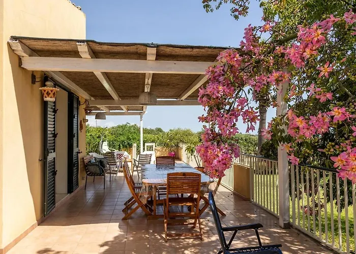 Gli Oleandri Villa *